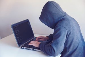 Što je DDoS napad i kako zaštititi web stranicu?